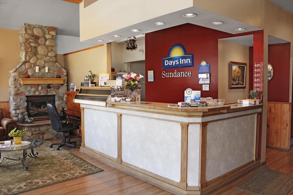 Days Inn By Wyndham Delta Co Exterior foto